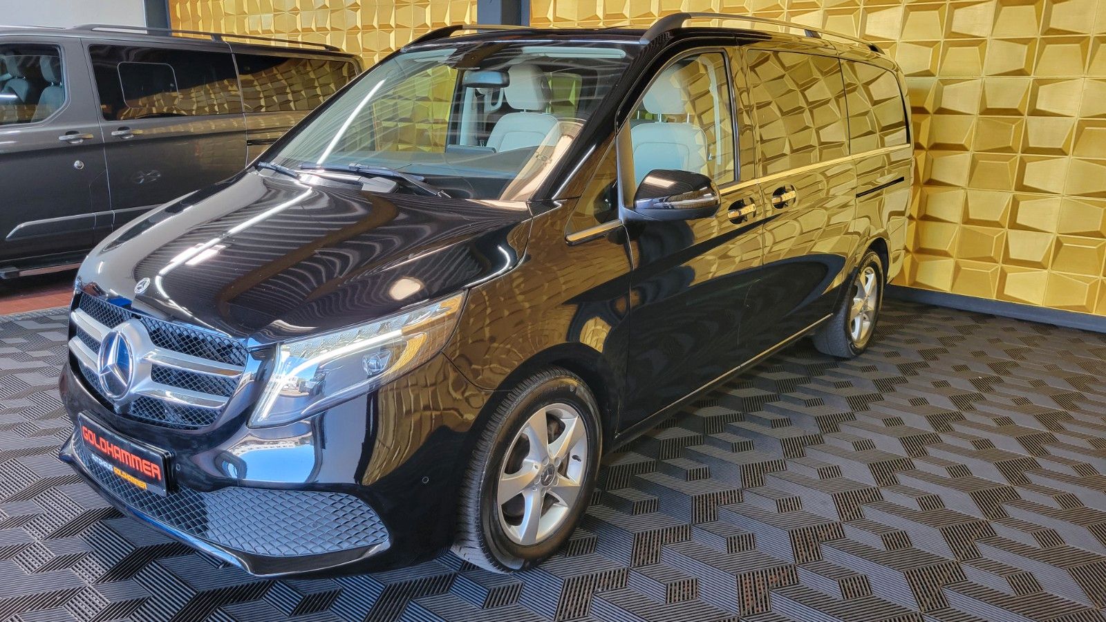 Mercedes-Benz V 300 lang 4MATIC 360° LED AHK BURMESTER AIRMATI foto 3
