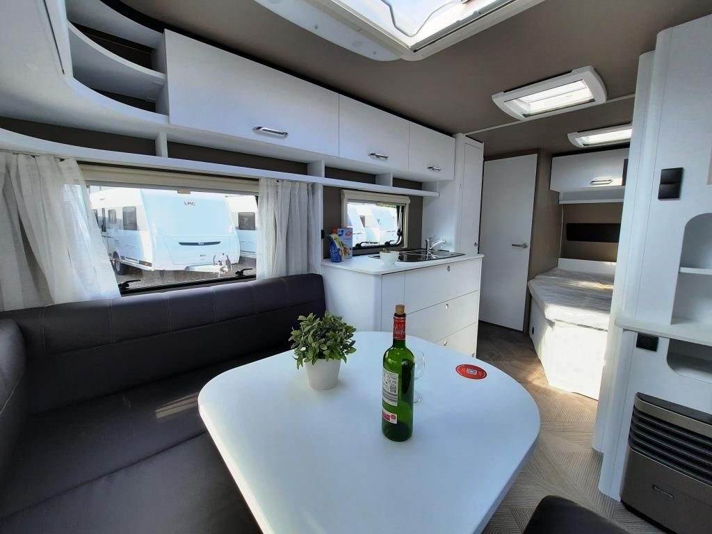 Fahrzeug Übersicht 7 Fahrzeugabbildung Dethleffs c' go 475 FR Verfüg./Sparen Sie 4.222,- €