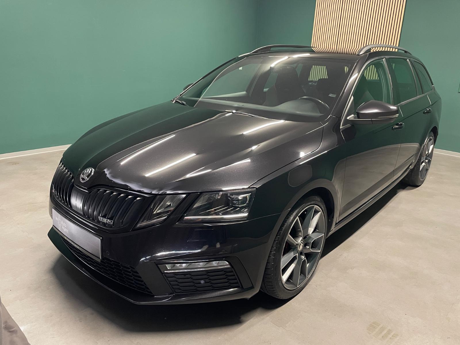 Skoda Octavia Combi RS 4x4/AHK/199€ mtl.