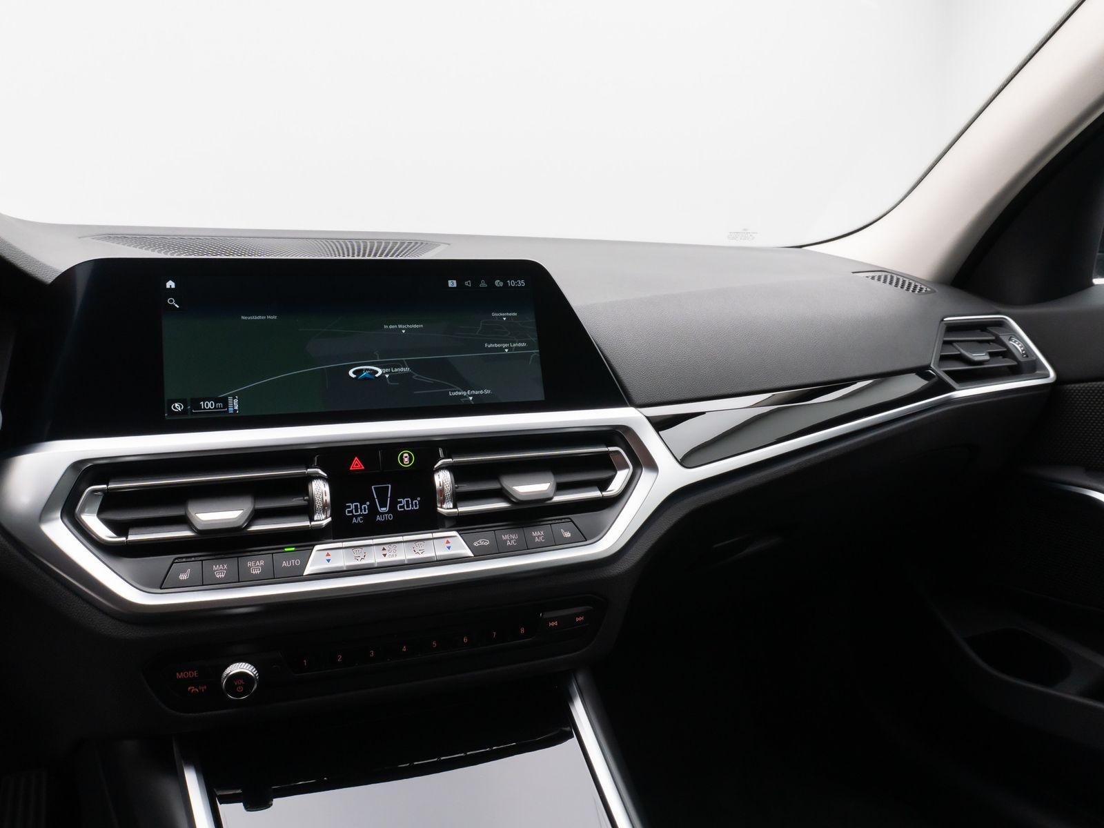 Fahrzeugabbildung BMW 330e Alarm Kamera DAB Stop&Go M Sportleder LED
