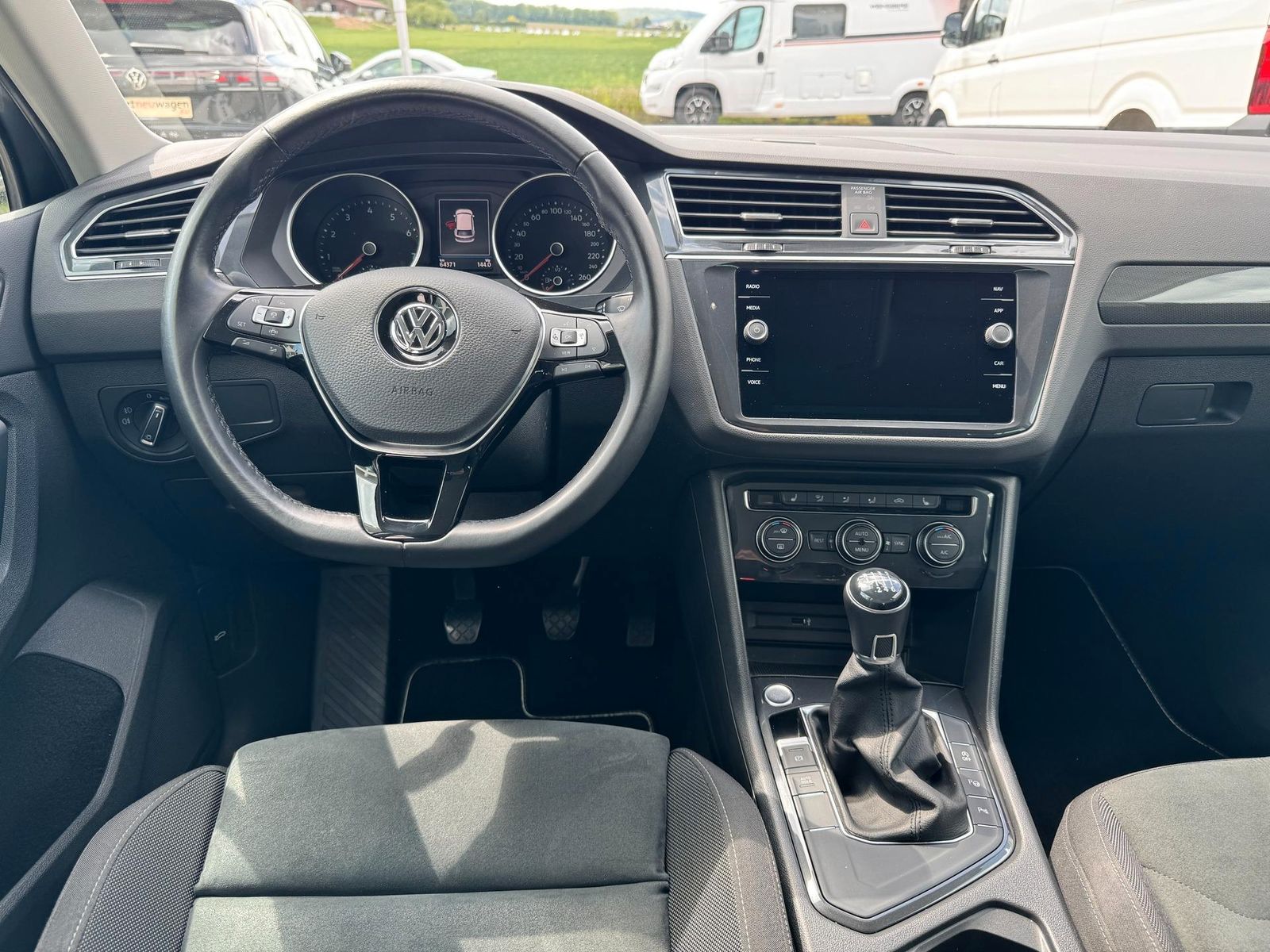 Volkswagen Tiguan Comfortline 1.5 TSI OPF NAVI+KAMERA+LED.. foto 19
