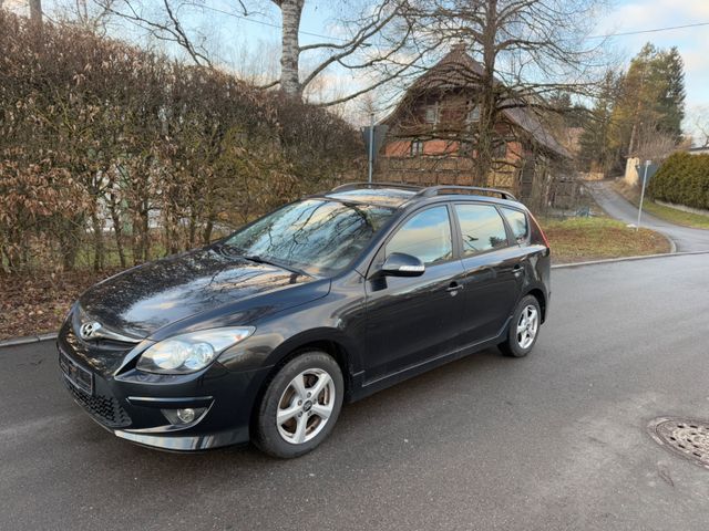 Hyundai i30 CW 1.4*Euro 5*Xenon*Klima*Alufelgen