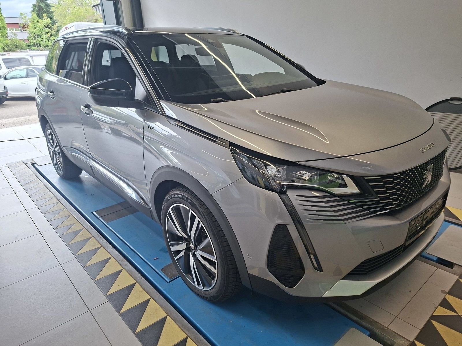 Peugeot 5008 GT Hybrid 136 e-DSC6 ACC MASSAGE KAMERA imagem 2