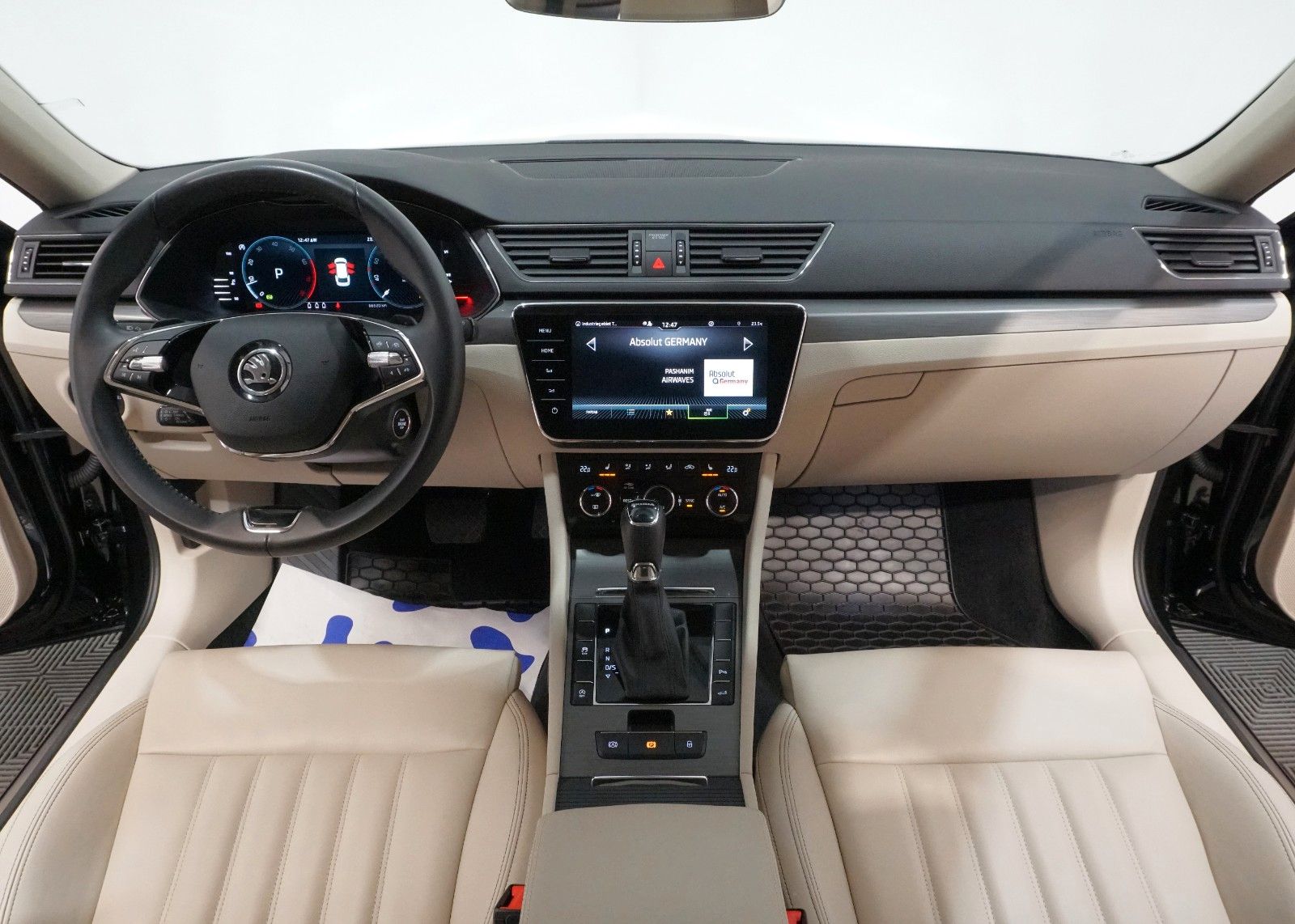 Skoda Superb Combi Style 2.0 TSI ACC RfK Matrix Leder foto 8