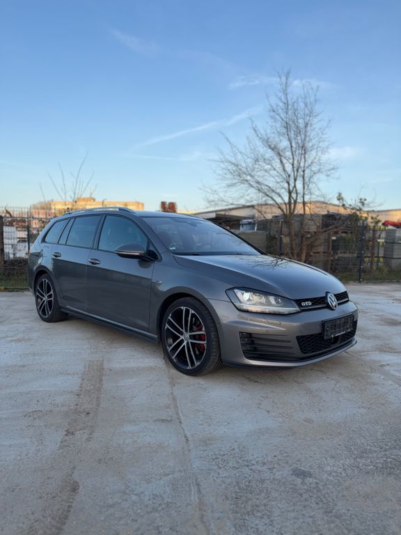Image of Volkswagen Golf