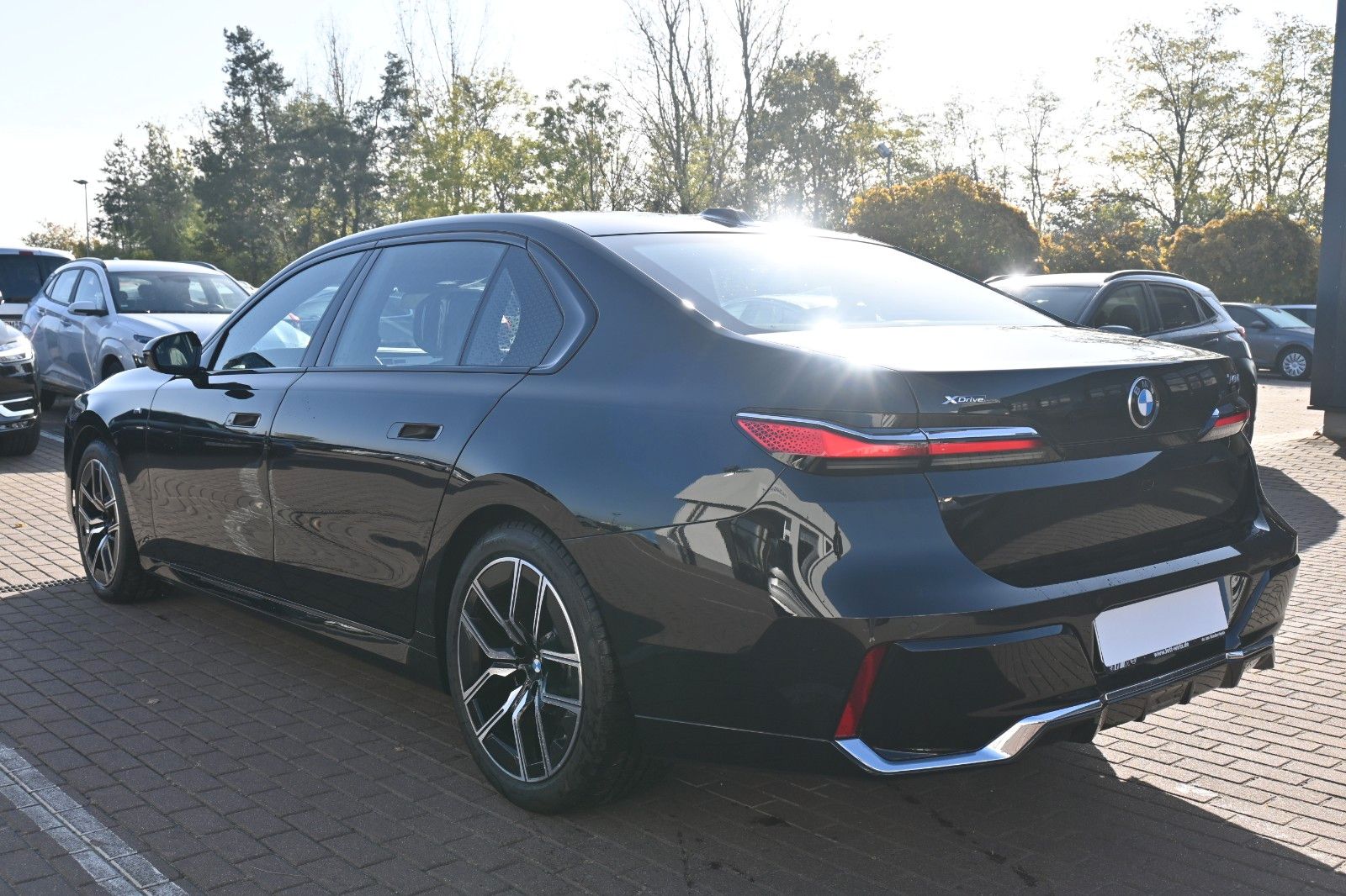 Fahrzeugabbildung BMW 740 d xDrive M Sport*PANO*Shadow*MIETKAUF