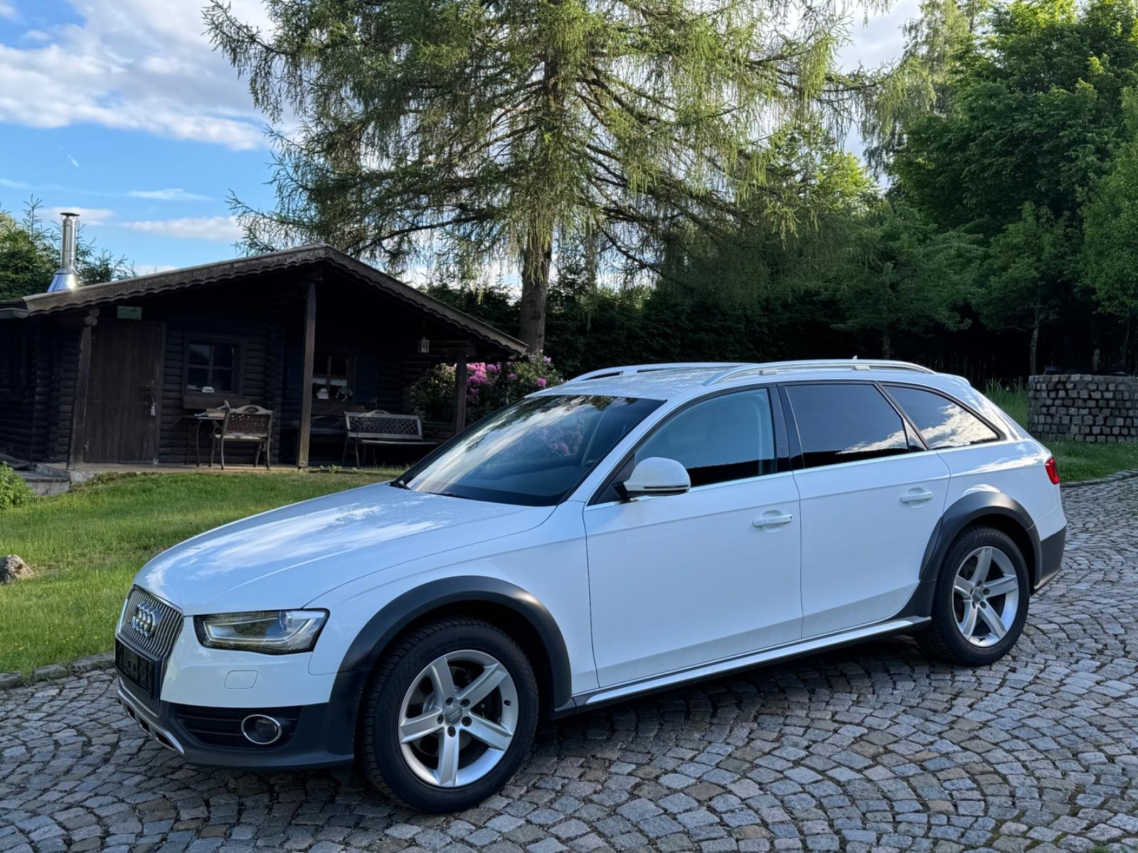 Audi A4 Allroad Quattro 2.0TDI 6Gang,1Hand, 138tkm!!!