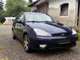 Ford Focus 2.0 Ghia Ghia - Ford Focus aus 2002: Ghia