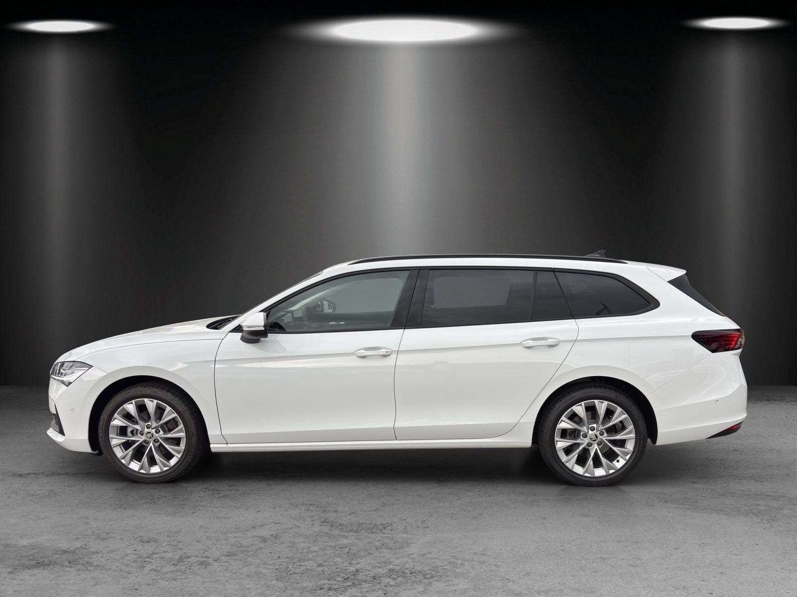 Fahrzeugabbildung SKODA Superb Combi Selection 2,0 TDI 110 kW DSG