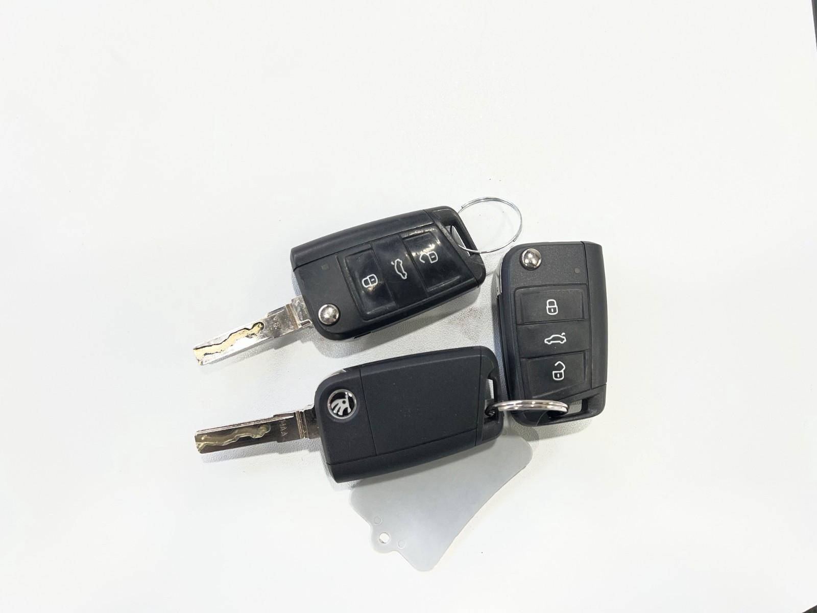Skoda Octavia Combi RS 245 *1.Hd *5 Jahre Garantie