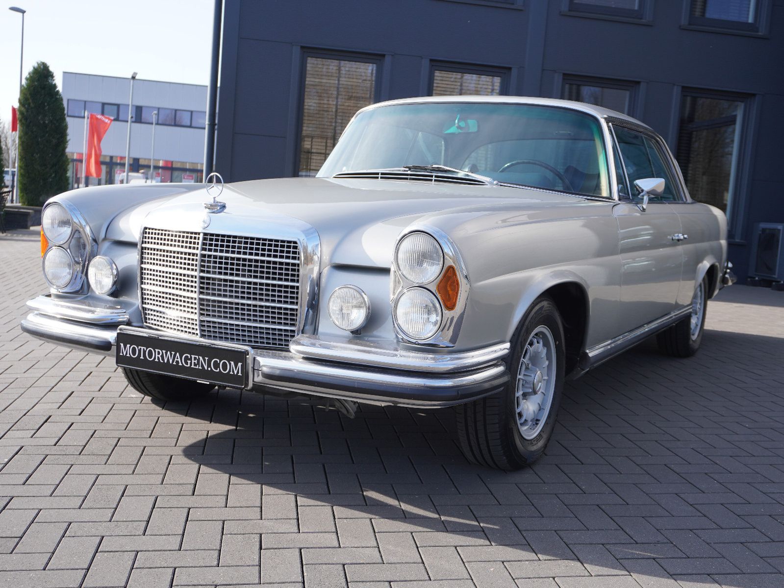 Fahrzeugabbildung Mercedes-Benz 280 SE 3,5 Coupe  W 111