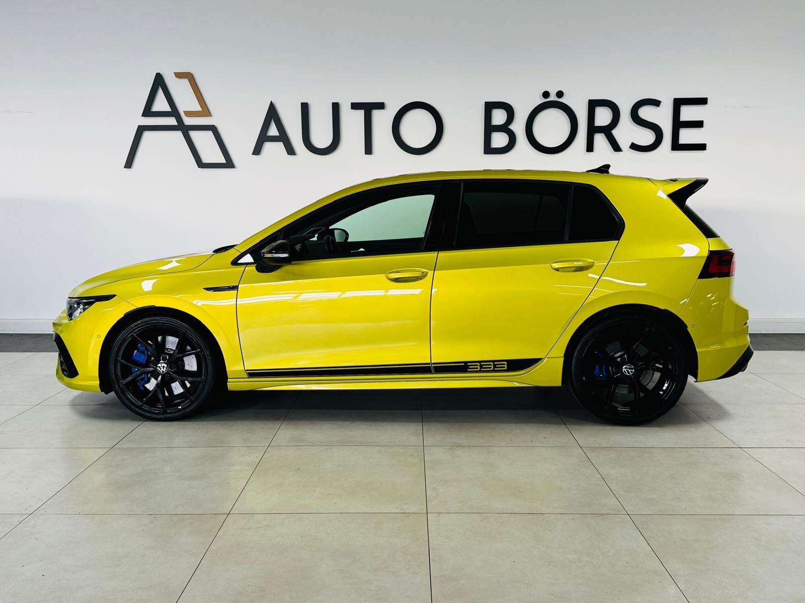 Volkswagen Golf VIII 4M R 31 333 Limited Edition AKRAP H&K foto 4