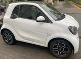 Smart ForTwo Insp/TÜV NEU, Mwst,Autom,Navi,Kamera,Lede - Smart ForTwo Gebrauchtwagen in Frankfurt