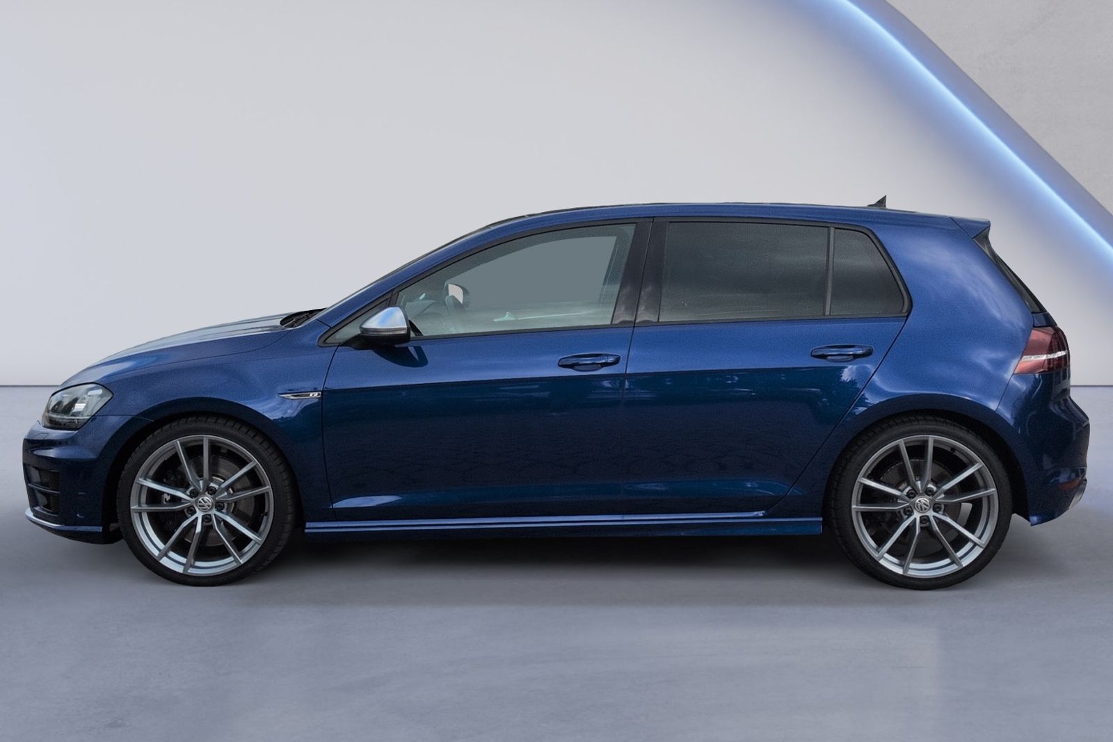 Golf VII R 2.0TSI DSG LEDER+PANO+NAV+SHZ+DCC+RFK