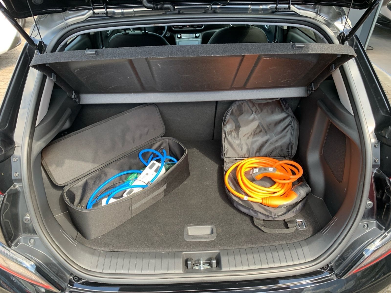Fahrzeugabbildung Hyundai KONA Edition 30+ 11 kW Navi 1Hd