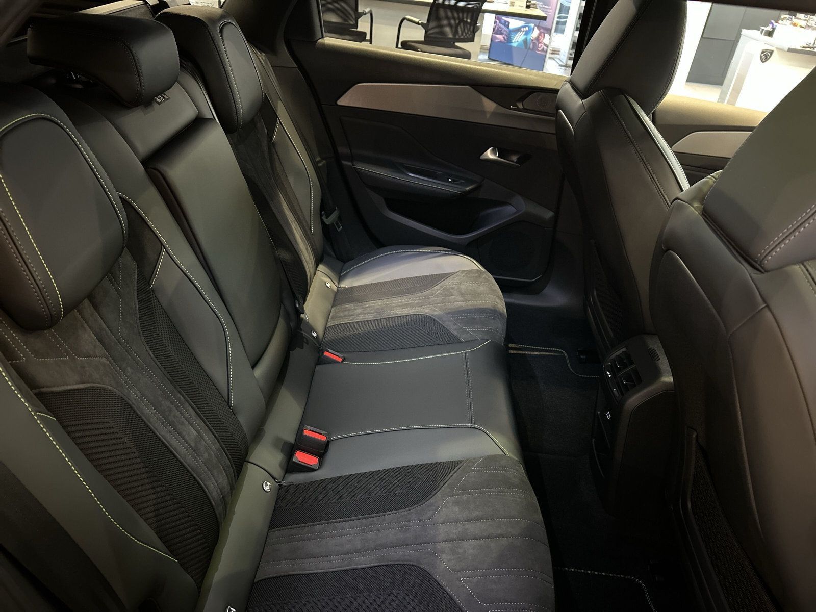 Peugeot 308 - Bild 8