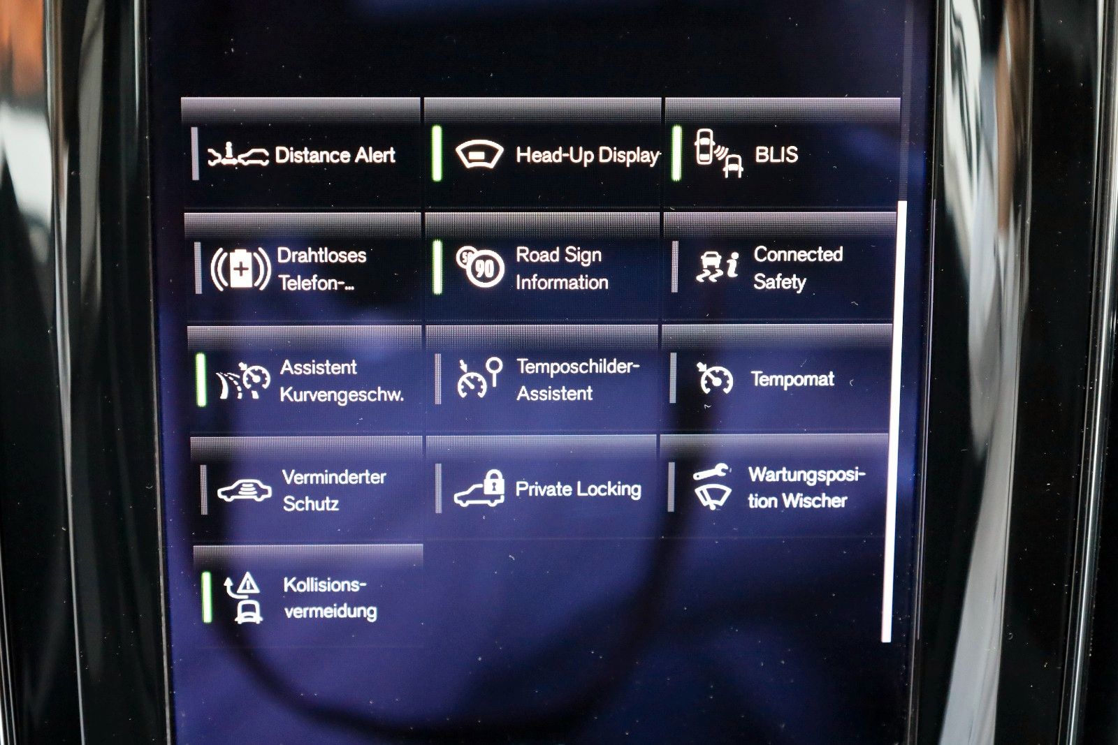 Fahrzeugabbildung Volvo XC60 T6 AWD R Design,HUD,Panoram,360°,4xSHAHK+WR
