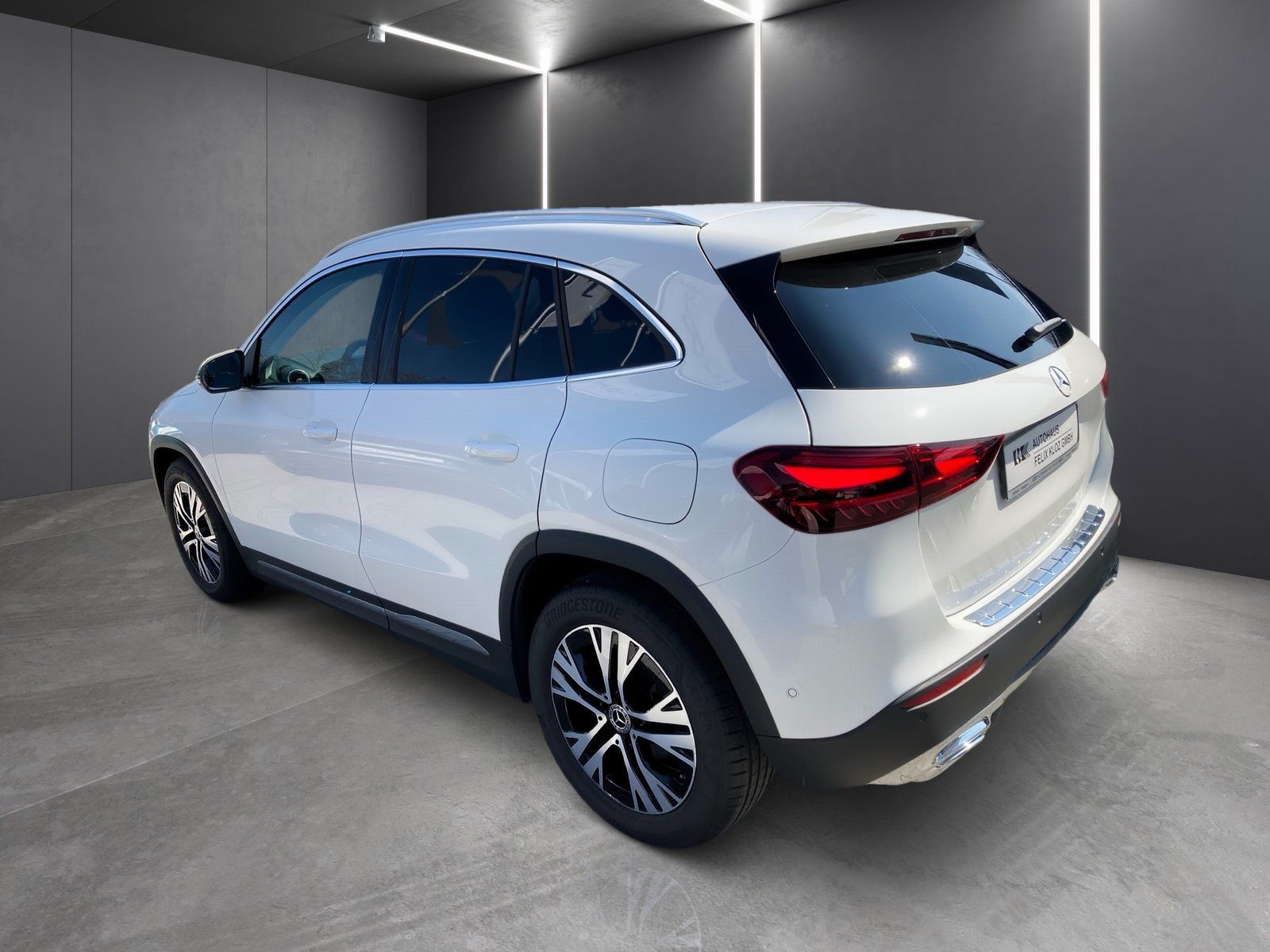 Fahrzeugabbildung Mercedes-Benz GLA 180 d Progressive*AHK*STDHZG*Distro*Totwink*