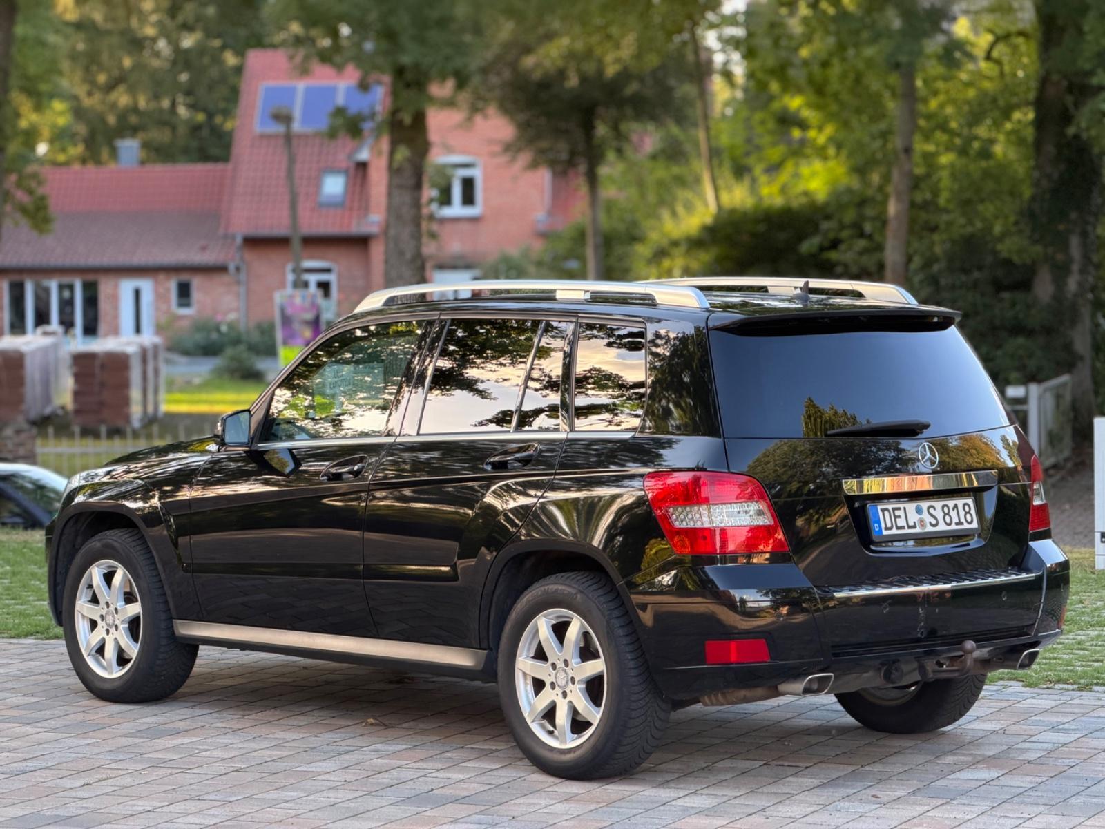 Mercedes-Benz GLK350 2010 — photo 8