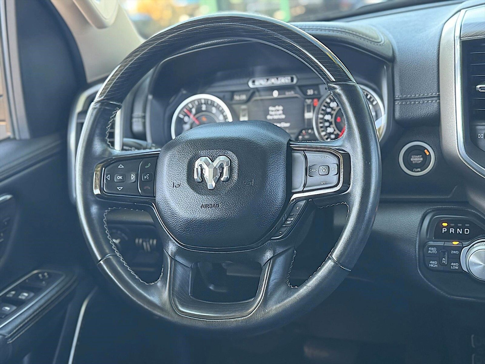 Fahrzeugabbildung Dodge RAM 5.7 V8 HEMI Night LARAMIE 4x4 LONGBED 19%