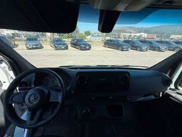 Mercedes Sprinter - 11