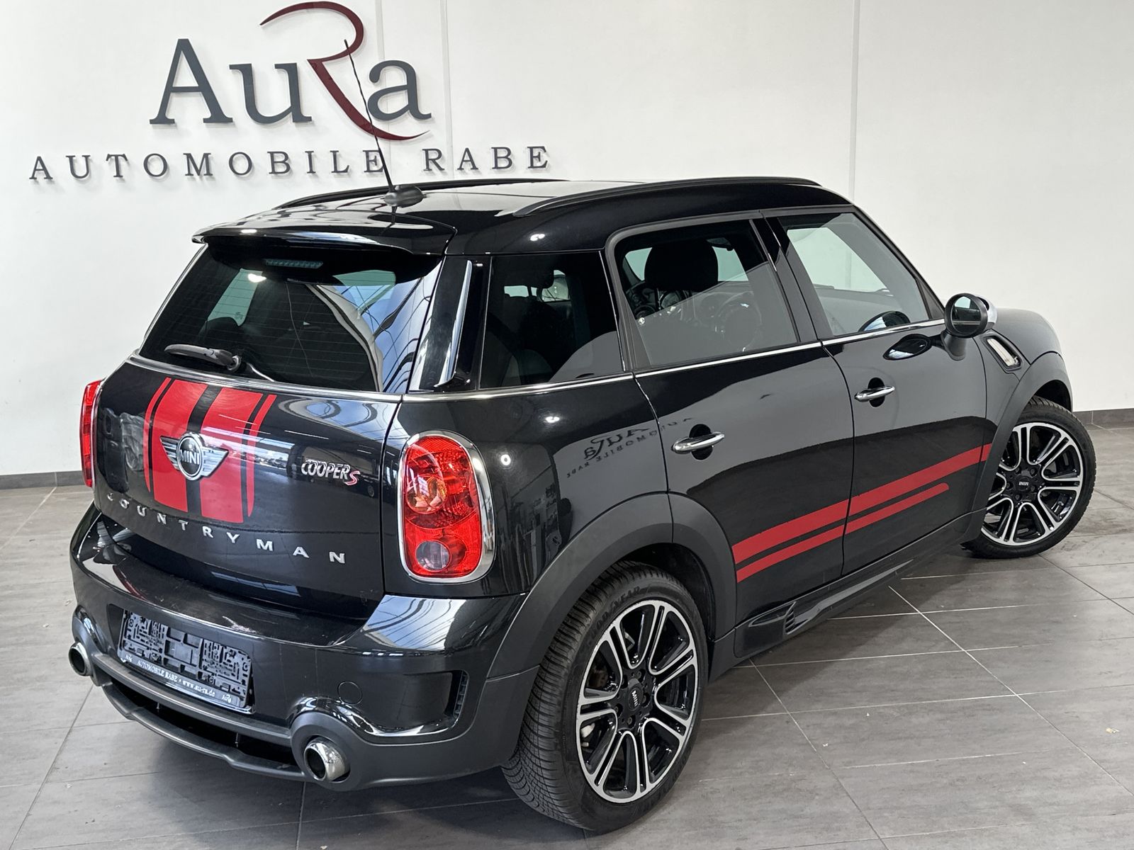 Fahrzeugabbildung MINI Cooper S Countryman JCW NAV+GLASDACH+BLUETOOTH