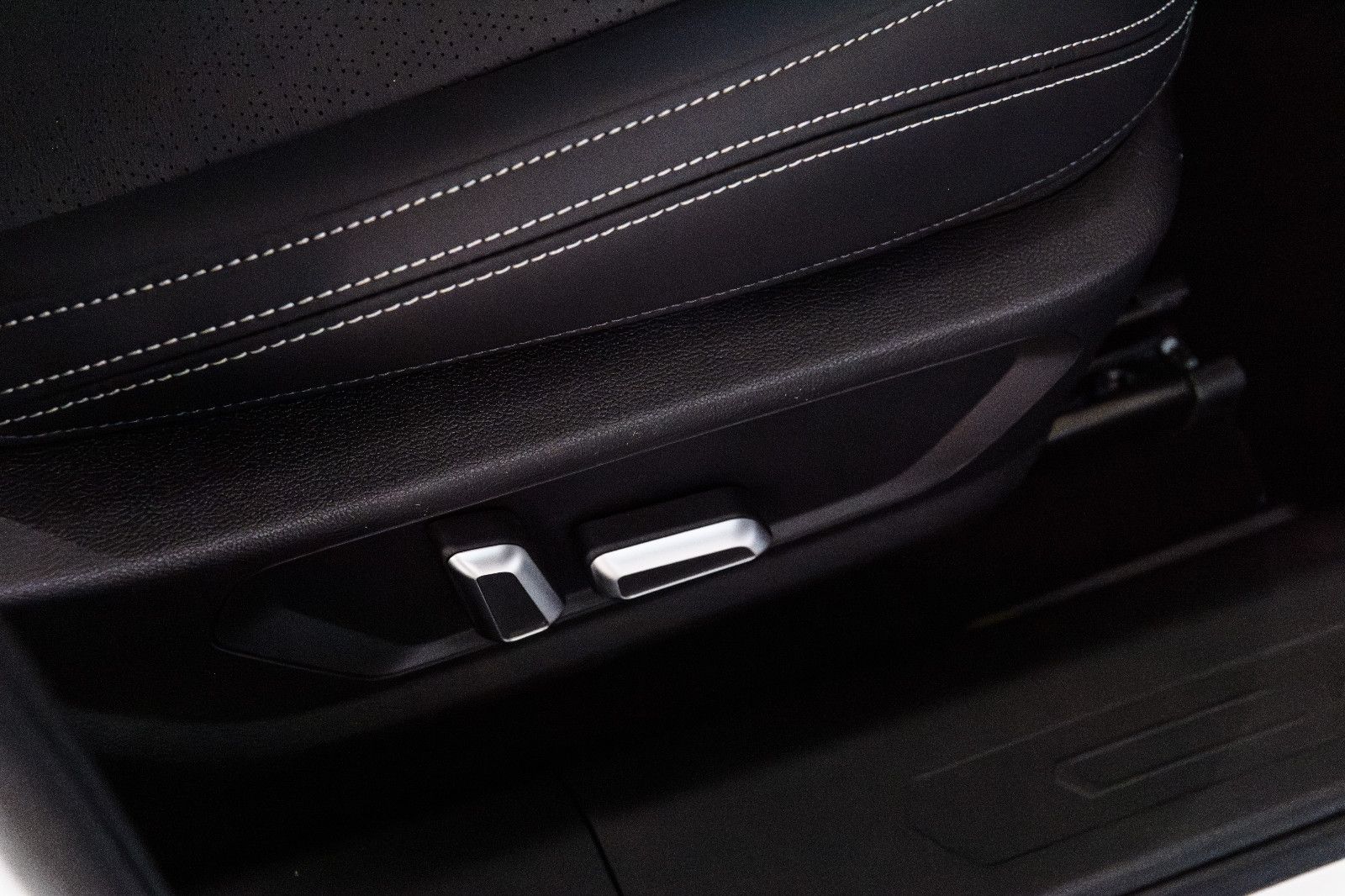 Fahrzeugabbildung GWM HAVAL Jolion Luxury /Pano/LED/LM/360
