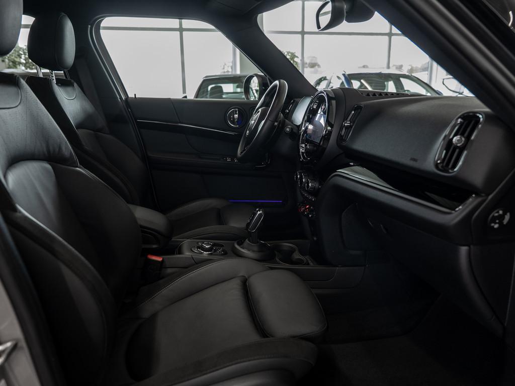 MINI Countryman Cooper S ALL4 Classic Trim PANO AHK