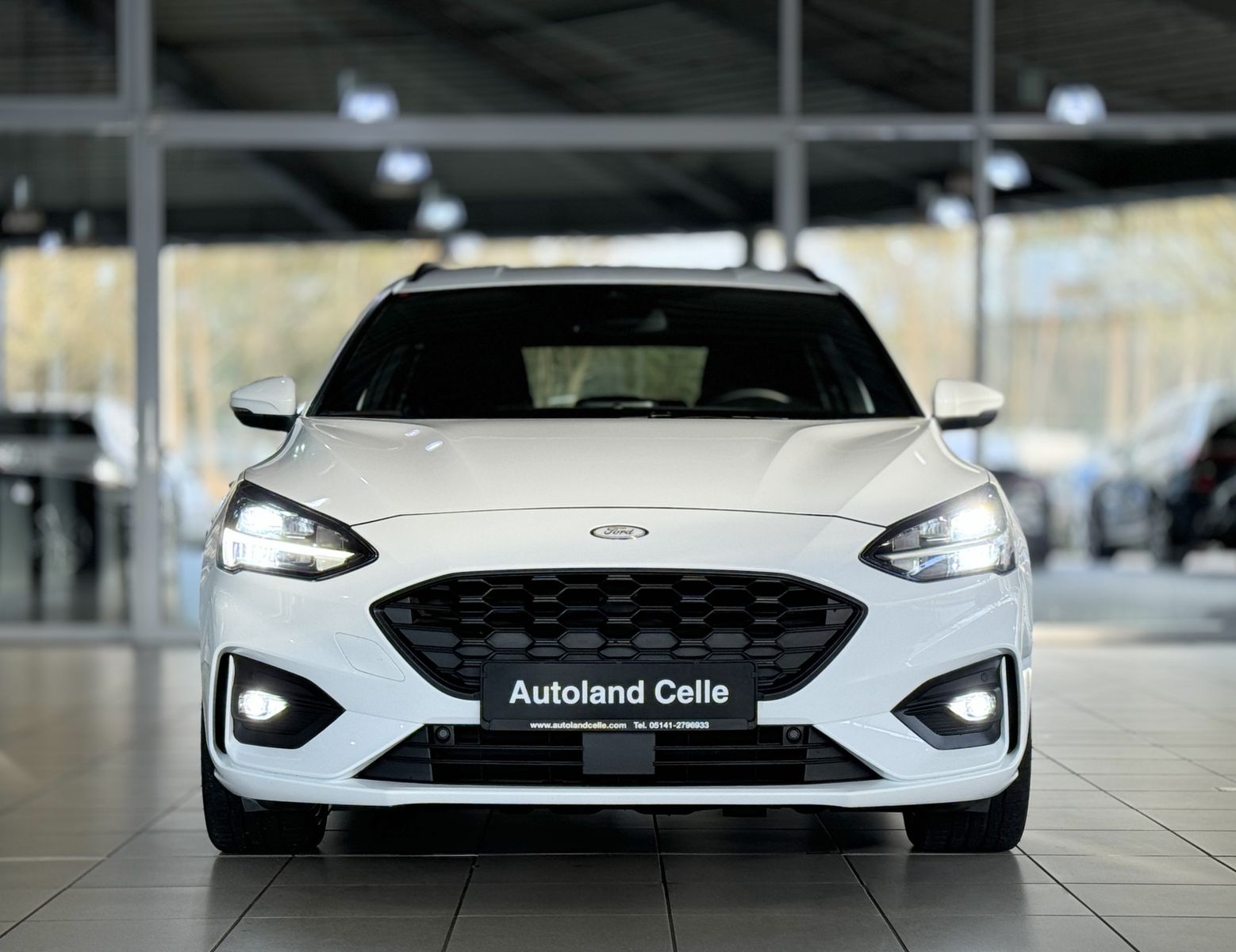 Fahrzeugabbildung Ford Focus ST-Line Kamera Navi Lenkrhzg Alarm