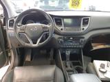 Hyundai TUCSON 2.0 CRDi Premium 4WD KAM*AHK*LED* - Hyundai TUCSON mit Diesel-Antrieb