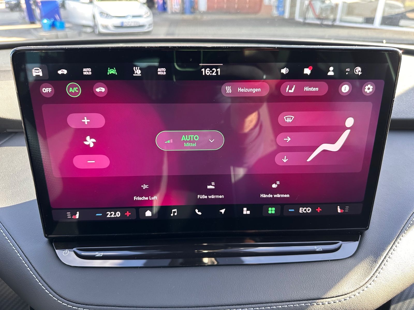 Fahrzeugabbildung SKODA Enyaq Coupé 85 Sportline Pano/Matrix/ACC/APP/21"