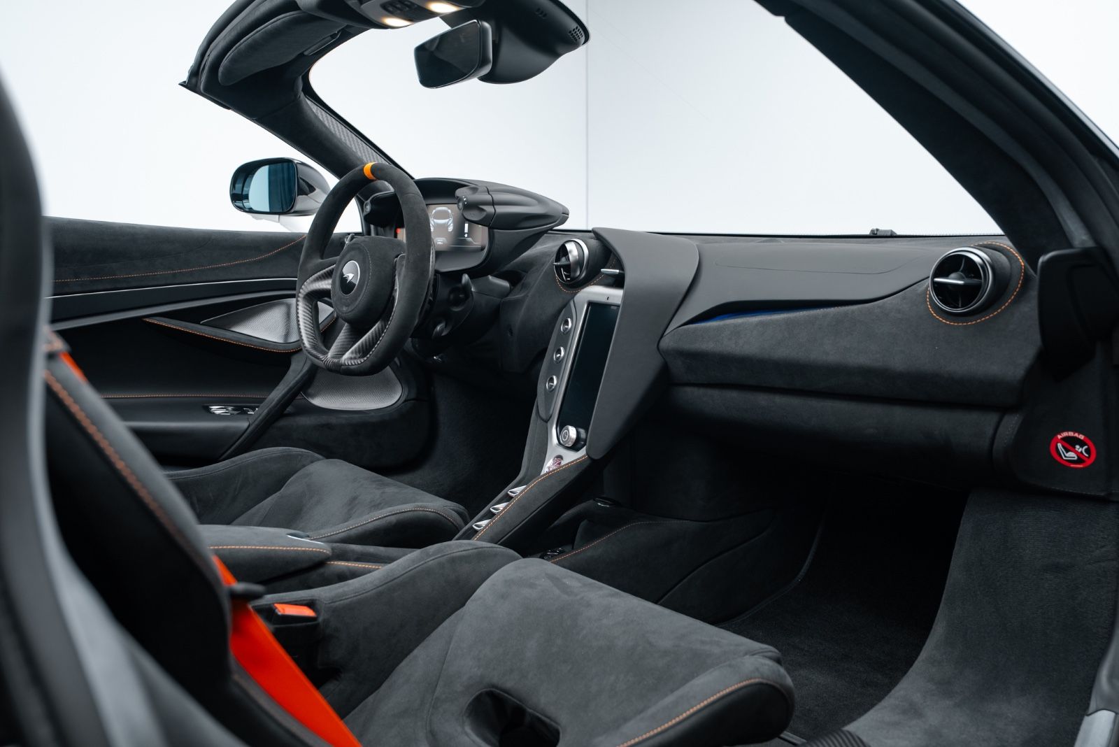 Fahrzeugabbildung McLaren 750S Spider CARBON/PERFORMANCE/360°CAMERA/B&W