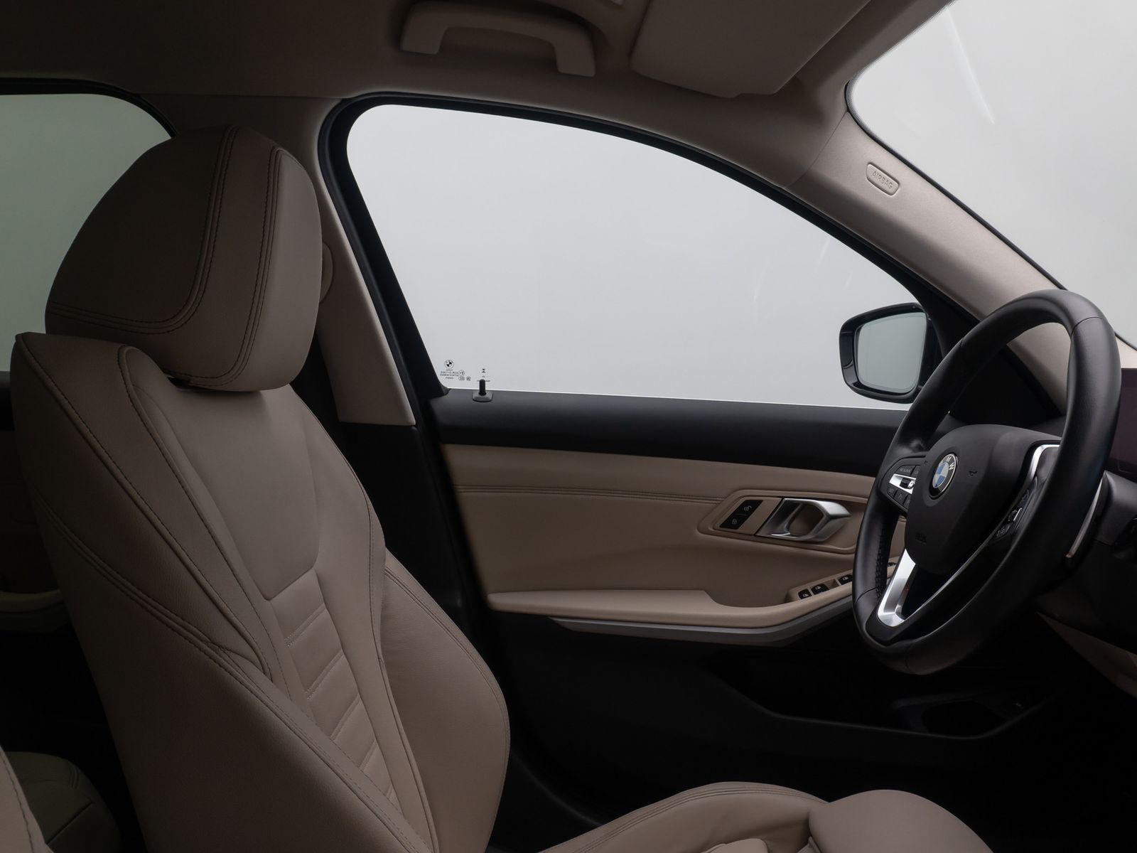 Fahrzeugabbildung BMW 318d GeschwindigReg DAB CockpitPlus Sportsitz