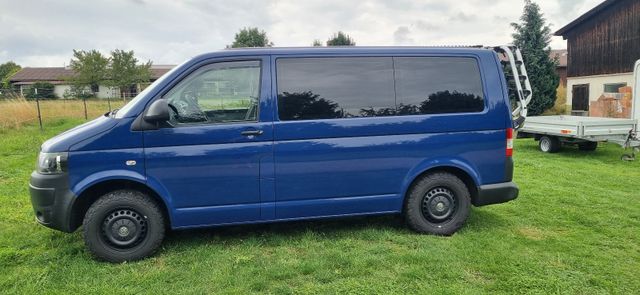 Volkswagen T5 4Motion 8 Sitzer Standheizung AHK Camper A/C