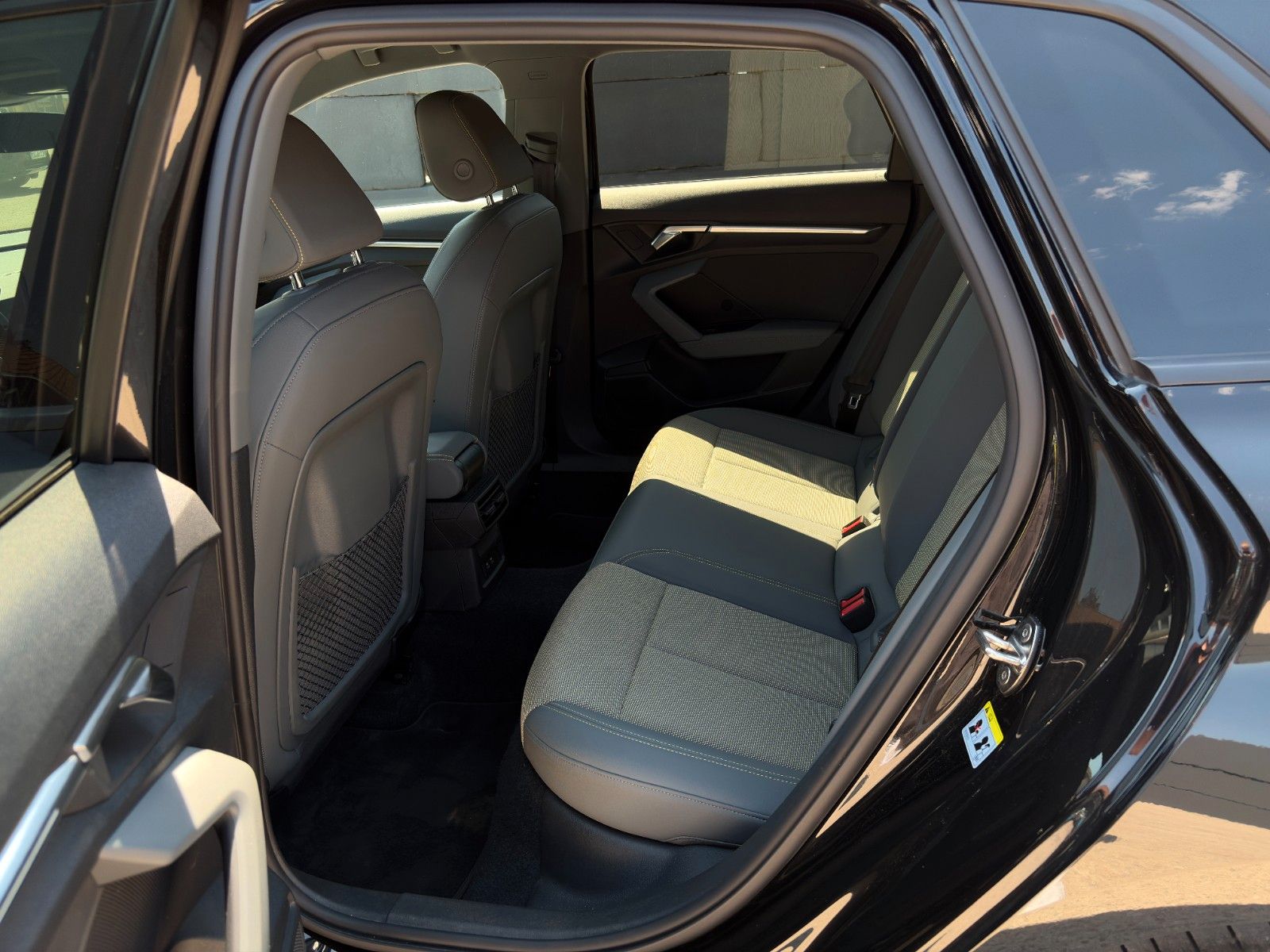 Fahrzeugabbildung Audi A3 Sportback 40 TFSIe Virtual 2Z-Klima PDC SHZ