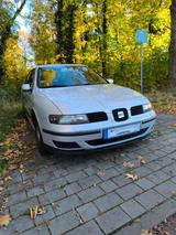 Seat Toledo Signo 1,8 20V Autom Behinderte Ladeboy - Seat Toledo: 1l