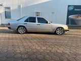 Mercedes-Benz Mercedes  W124  400/420E  mit M 119 Motor - Mercedes-Benz 400: Limousine