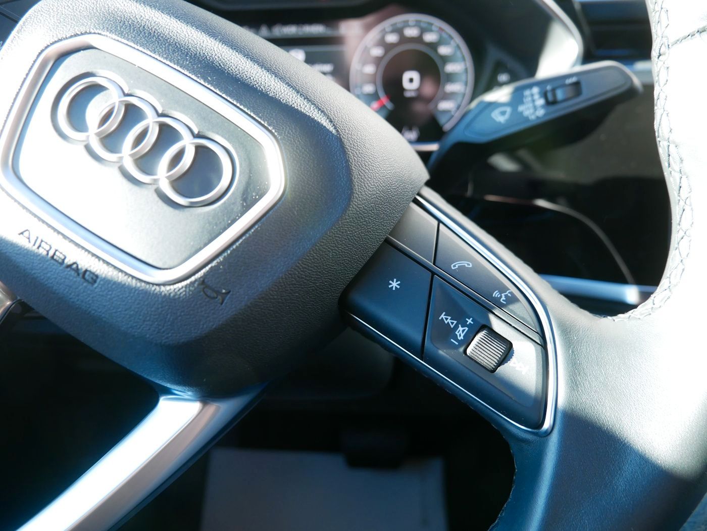 Fahrzeugabbildung Audi Q3 SB 35 1.5 TFSI S-Line NEU57T LED ACC SHZ NAVI