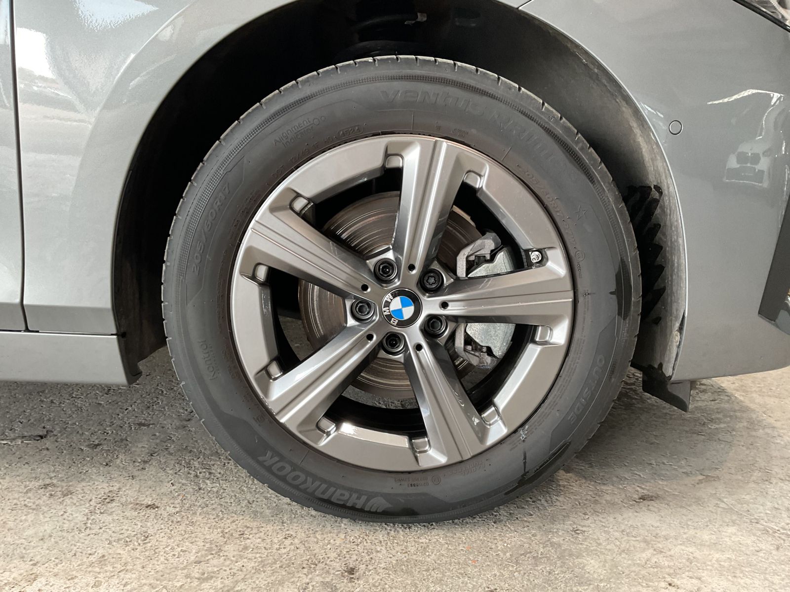 Fahrzeugabbildung BMW 220i |Anhängerkuppl. |Komfortzugang |Parking Ass