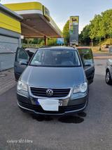 Volkswagen Touran Automatik 7 Sitzer - Volkswagen Touran in Saarbrücken