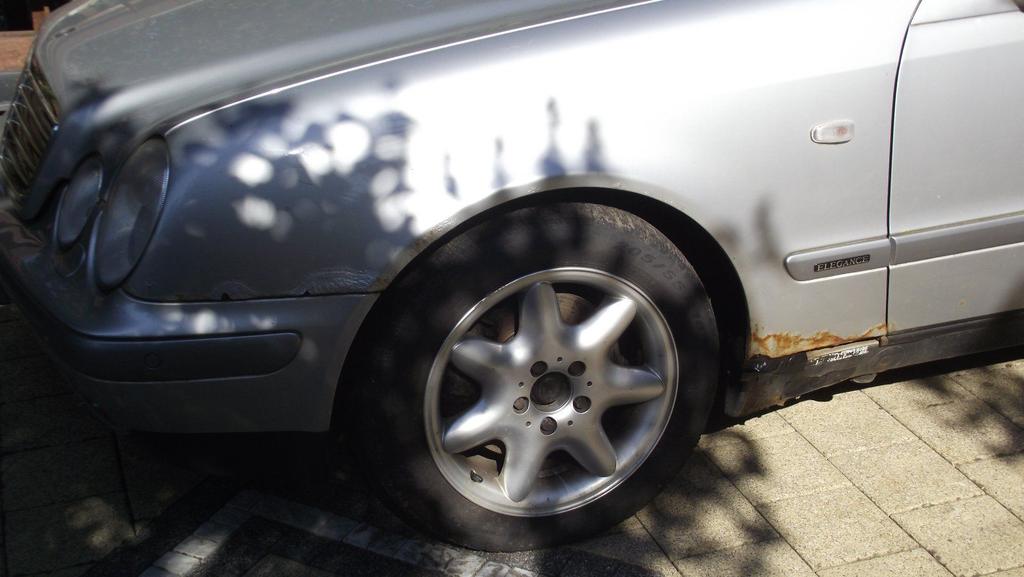 Mercedes-Benz CLK 320