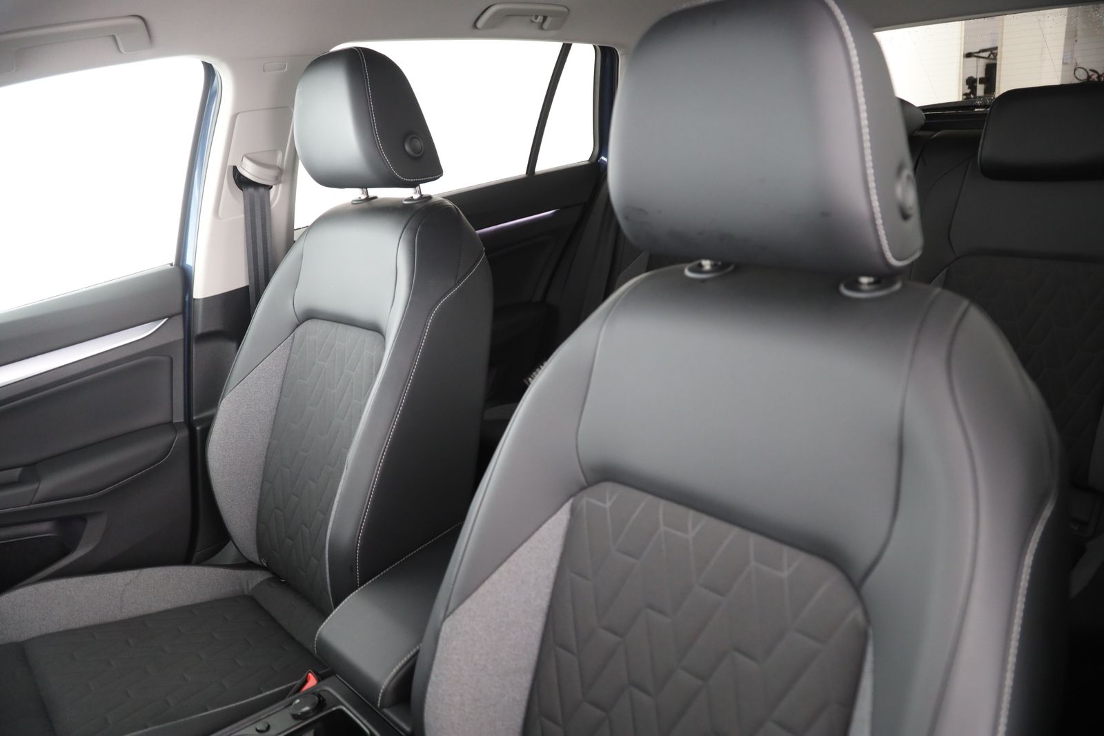 Volkswagen Golf - Bild 12