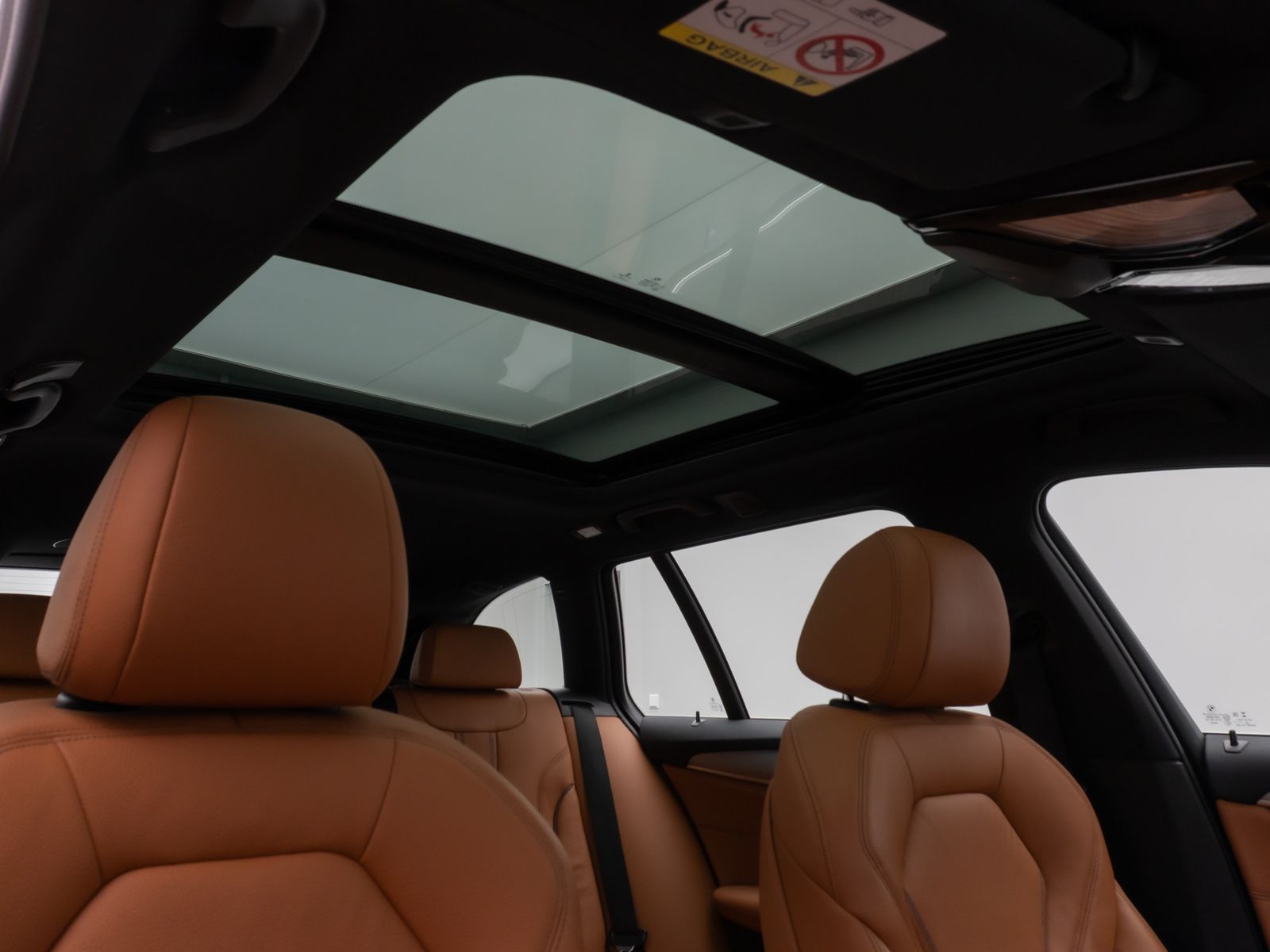 Fahrzeugabbildung BMW 520d Panorama DAB Leder AHK Alarm M Sport 18Zoll