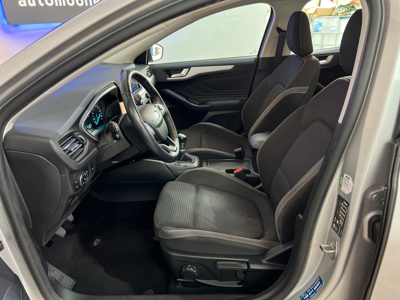 Fahrzeugabbildung Ford Focus Turnier  1,5 TDCI *E-HECKKLAP *SPUR*DAB*