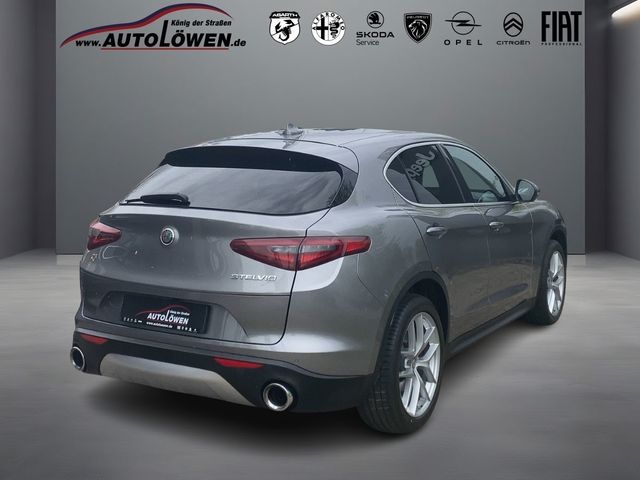 Stelvio 2.0 Turbo 16V First Edition Q4