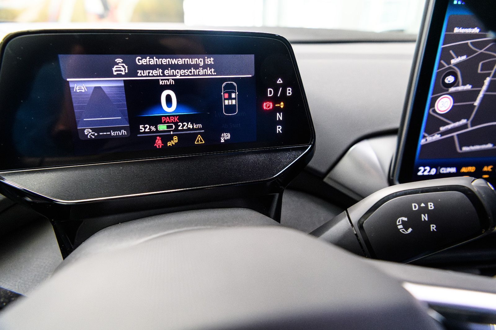 Fahrzeugabbildung Volkswagen ID.4 Pro IQ-LED+AHK+NAV+HUD+WÄRMEPUMPE+H&K+ACC