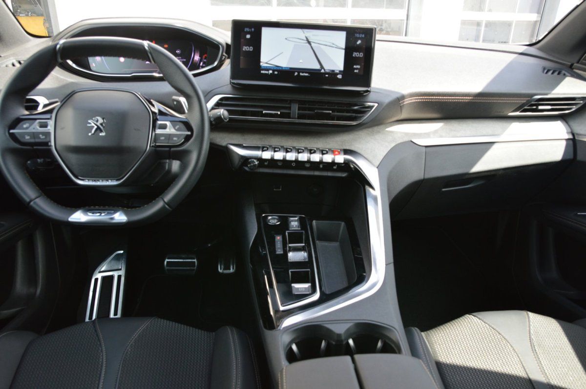Fahrzeugabbildung Peugeot 3008   GT LED Navi ACC Shz Alu