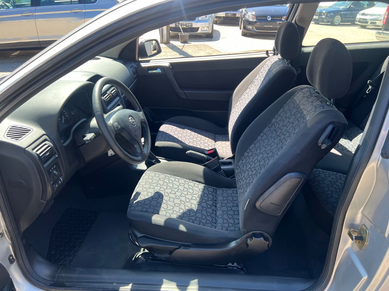 Fahrzeugabbildung Opel Astra 1.6 16V *WENIG KILOMETER* AUTOMATIK *