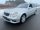 Mercedes-Benz E320 CDI T-Modell R6-Zylinde... - Mercedes-Benz E 320: Cdi T Modell