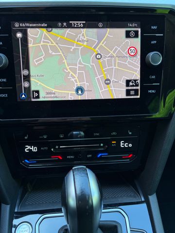 Fahrzeugabbildung Volkswagen Passat Var. GTE Hybrid+Aut.+Navi+1.Hand+CarPlay